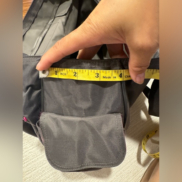 Rare KENNETH COLE Reaction Gray/Pink Nylon Travel/ Messenger Bag - Picture 5 of 7